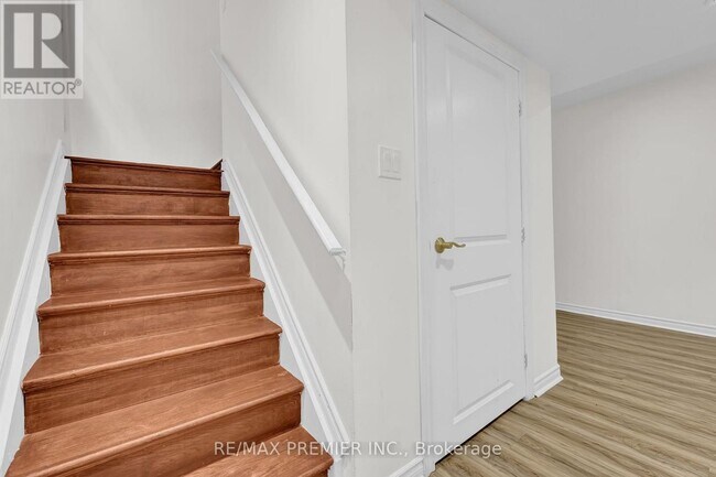 Photo du bâtiment - 81 Greenview Cir
