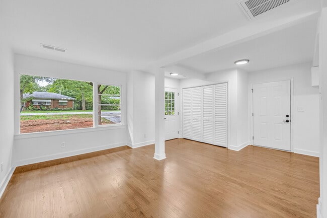 Building Photo - 5506 Alder Dr