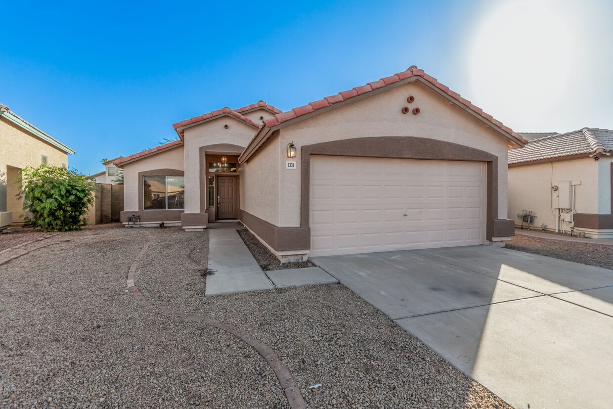 Foto principal - 3 Bedroom, 2 Bath in Gilbert