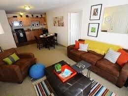 Living room - 940 Jackson Dr