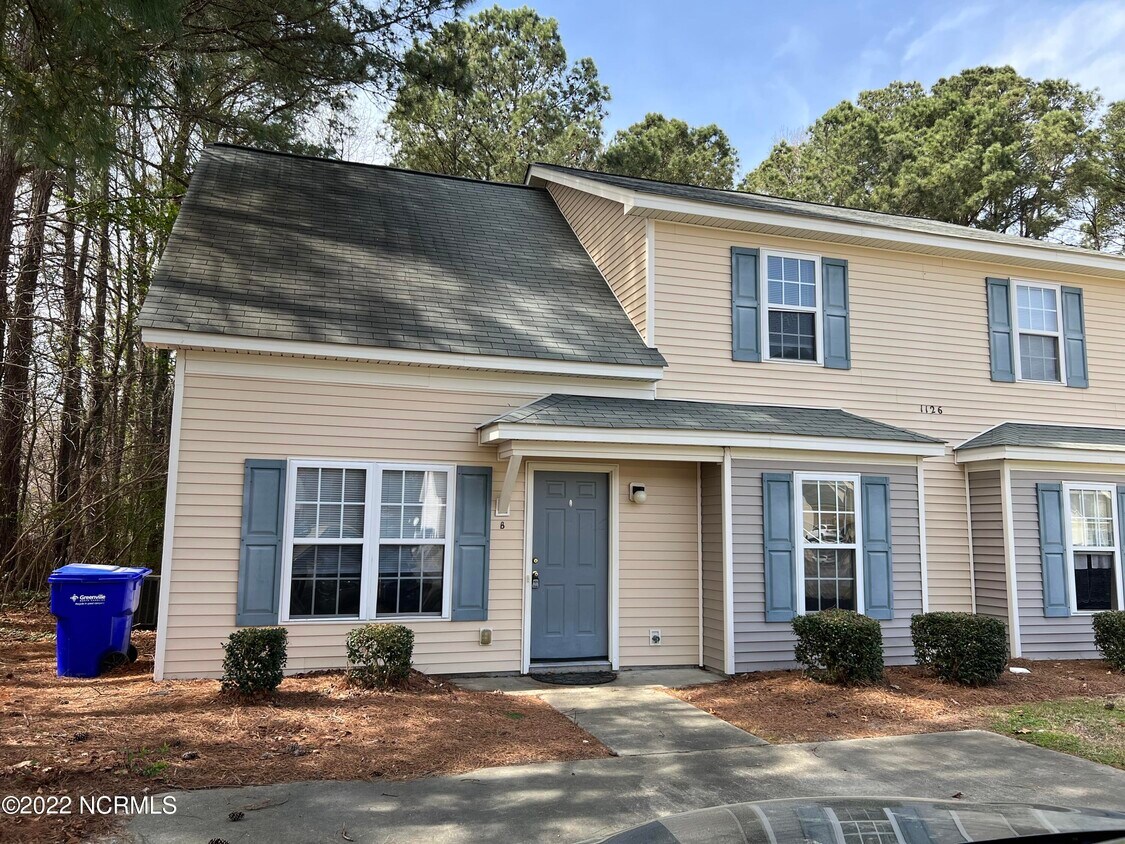 1126 Brownlea Dr, Greenville, NC 27858 Townhome Rentals in Greenville