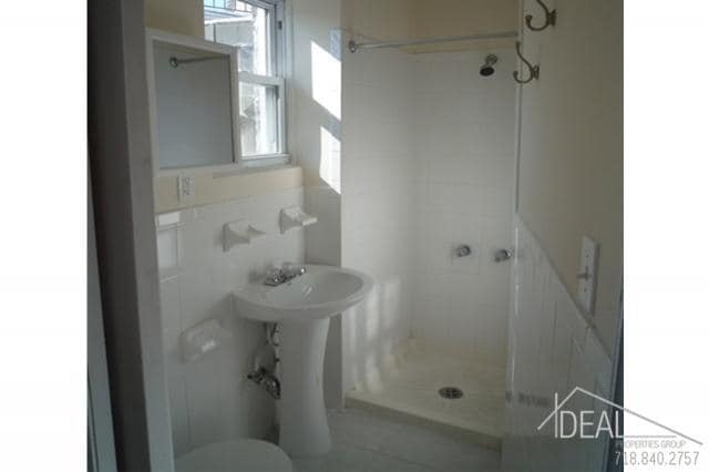 Building Photo - 1 bedroom in brooklyn NY 11238