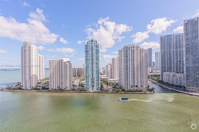 Building Photo - 325 S Biscayne Blvd