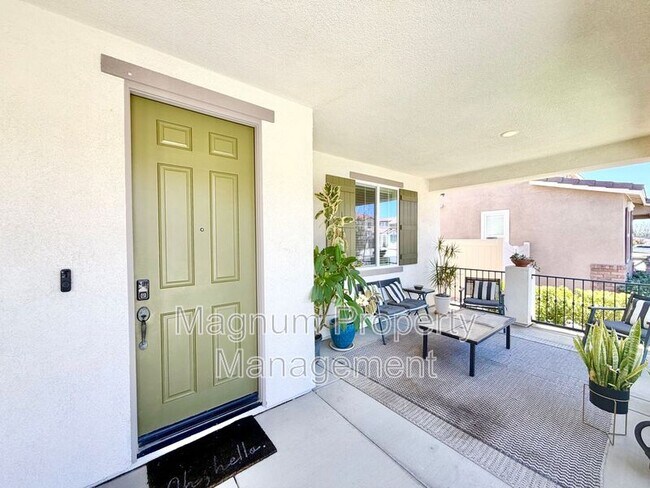 Foto del edificio - 34257 Swordfern Pl