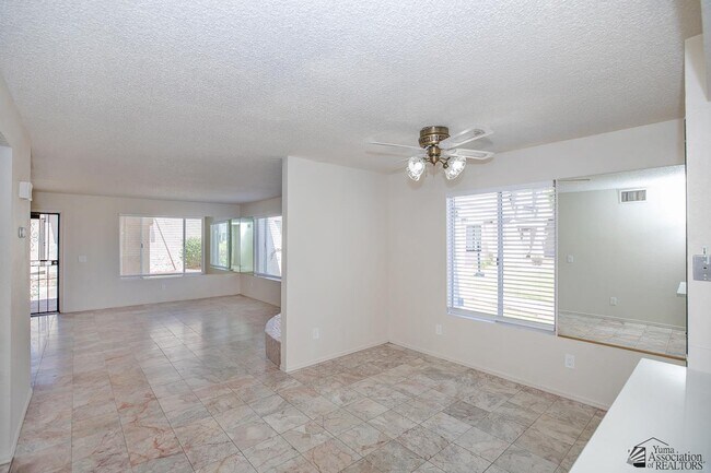 Foto del edificio - 2240 S Elks Ln