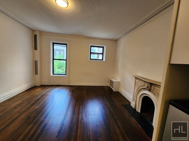 Building Photo - EAST 65 STREET