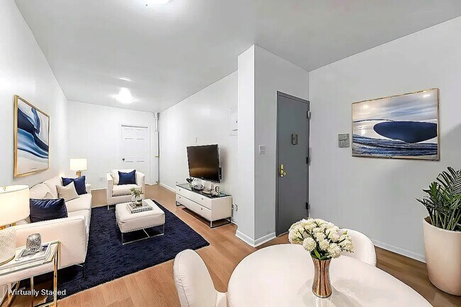 Foto del edificio - 327 E 10th St