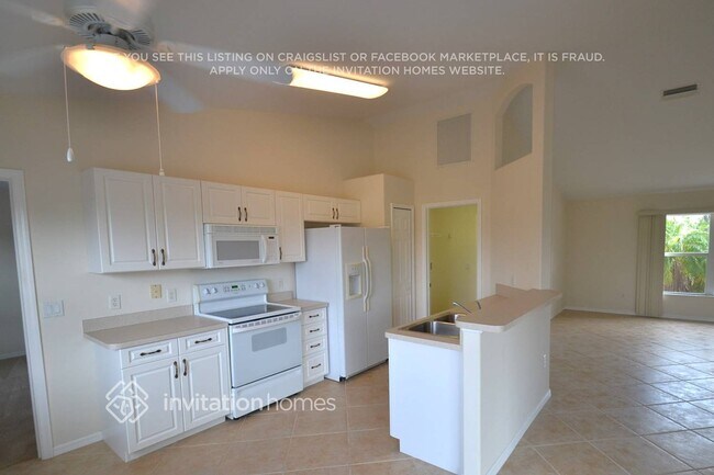 Foto del edificio - 4893 Fairlane Dr