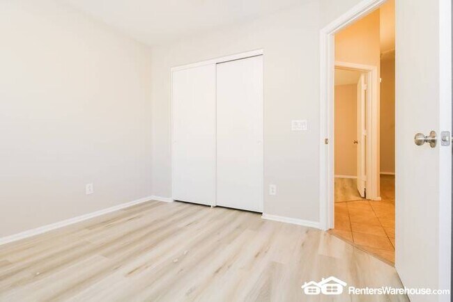 Foto del edificio - Come see this 4bed/2bath home today!
