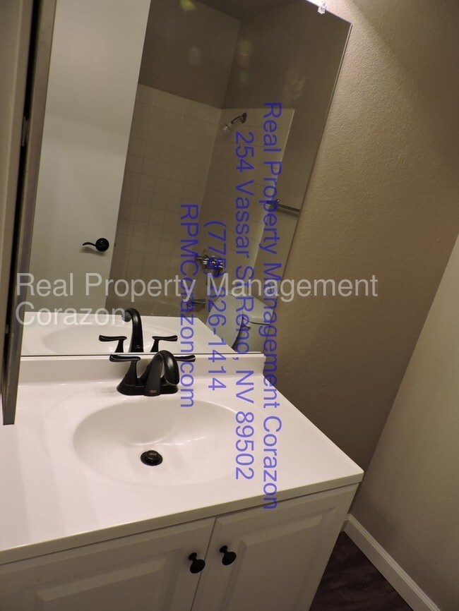 Building Photo - 1100 Glenda Way