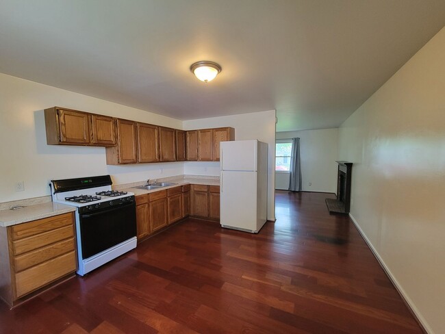 Foto del edificio - Charming 3-Bedroom Home: Serenity, Space, ...