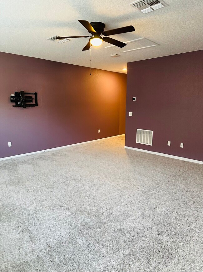 Building Photo - 1818 Black Maple Pl