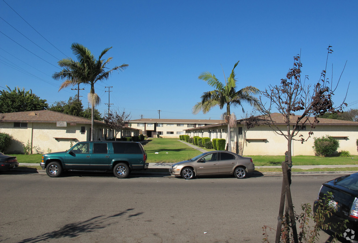 Primary Photo - Marina Vista Apartments