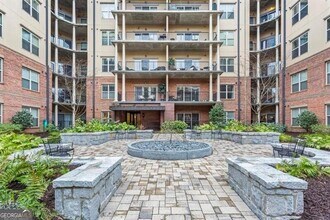 Building Photo - 200 River Vista Drive