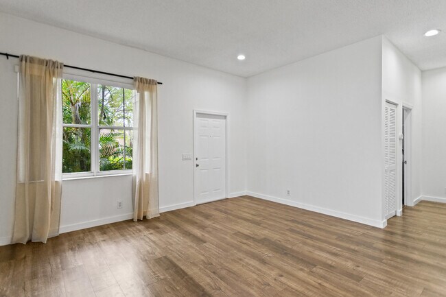 Foto del edificio - 1071 Bluewood Terrace