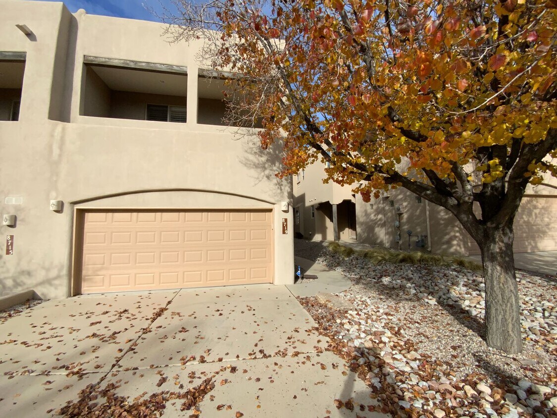 Primary Photo - 3 Bedroom Townhome Available Near Wyoming Blvd NE & Paseo Del Norte Blvd NE!