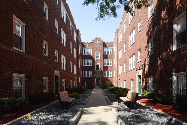 Building Photo - 3233 N Clifton Ave