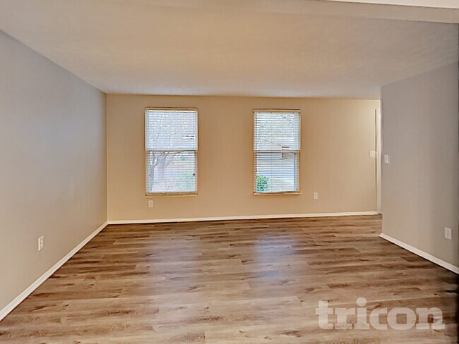 Building Photo - 9021 Touchstone Ln