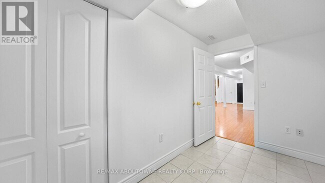 Building Photo - 128 Breton Ave
