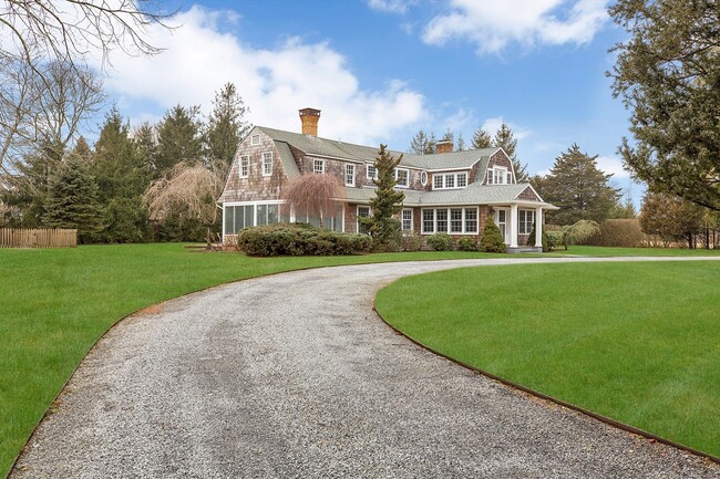 Building Photo - 33 Seafield Ln