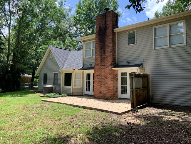 Building Photo - Charming home close to downtown Auburn!