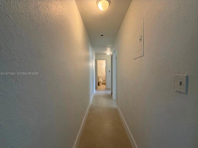 Foto del edificio - 21 NW 59th St