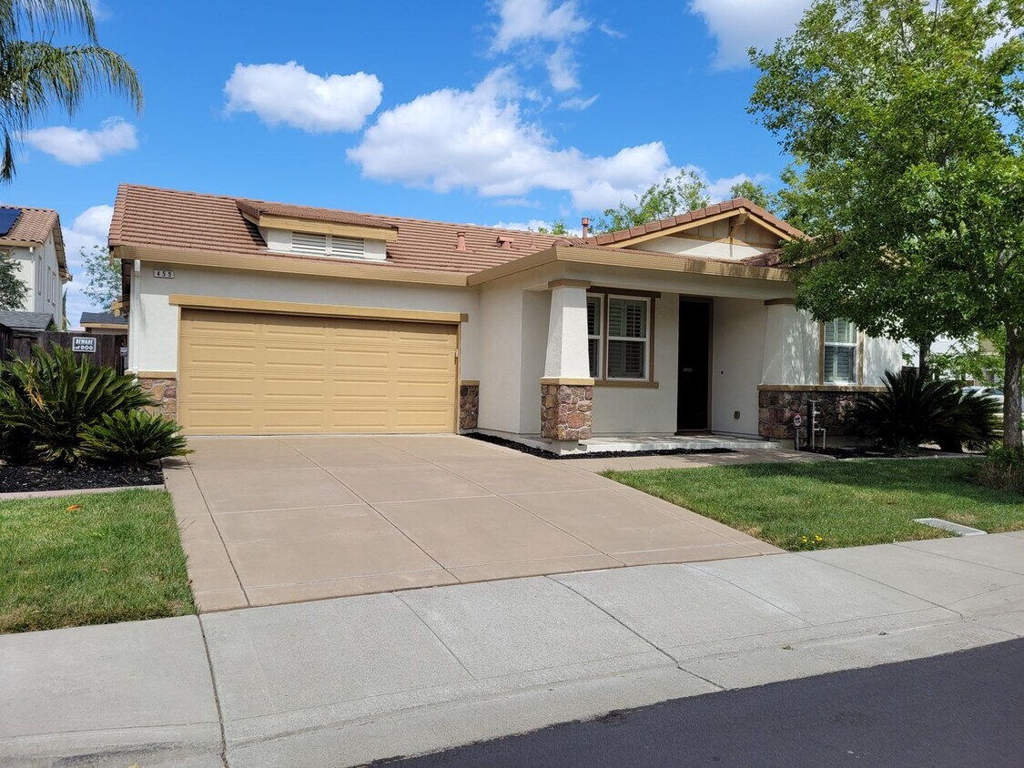 Primary Photo - North Village Home