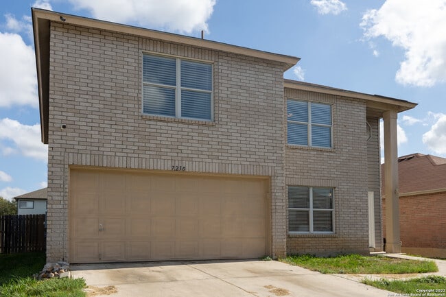 Building Photo - 7230 Dwarf Palm