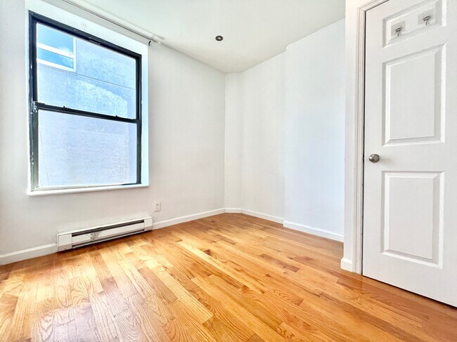 Foto del edificio - 953 Columbus Ave