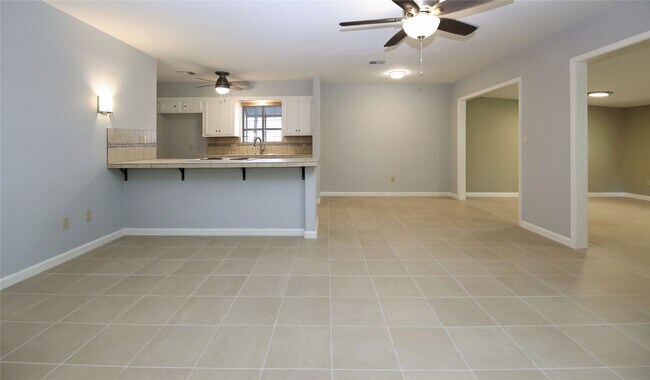 Foto del edificio - 2806 Bluebonnet St