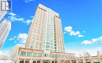 Building Photo - 8-2118 Lee Centre Dr