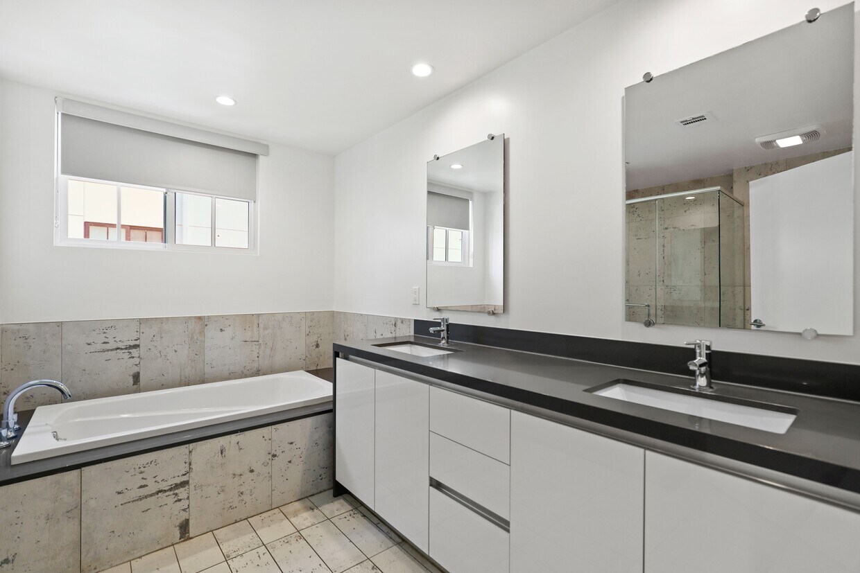 11847 Kiowa Ave Multifamily in Los Angeles, CA Westside Rentals