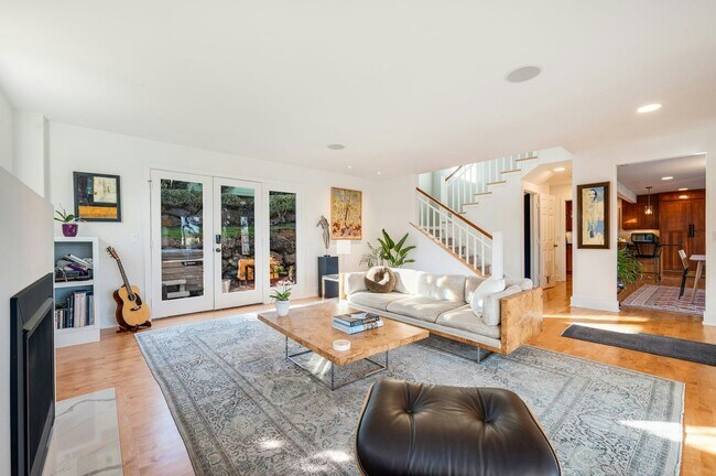 Foto del edificio - 903 Lakeside Ave S