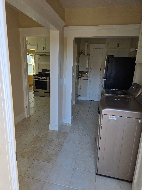 Building Photo - 203 Howard St