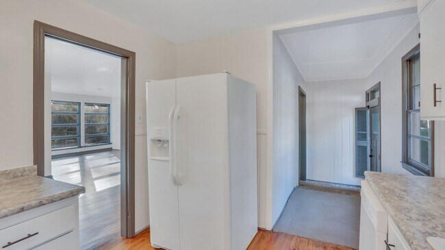 Foto del edificio - 3 Bedroom, 2 Bath