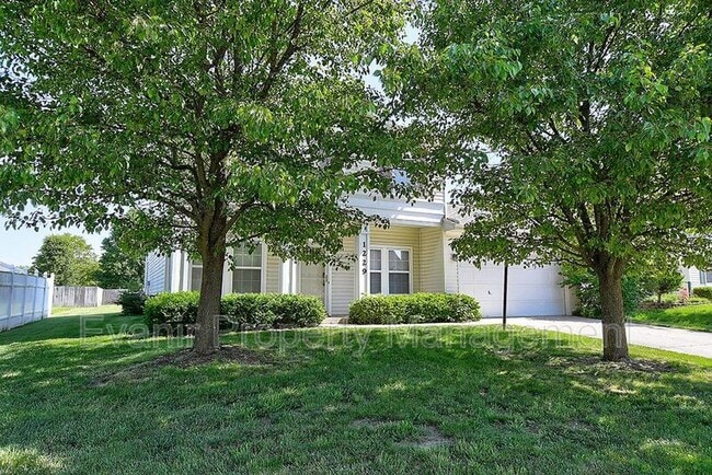 Building Photo - 1229 Sunset Dr