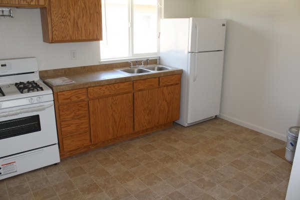 Kitchen - 912-920 Blue St