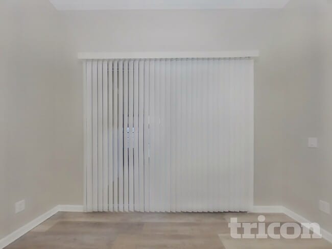 Building Photo - 6300 Falcon Lair Dr