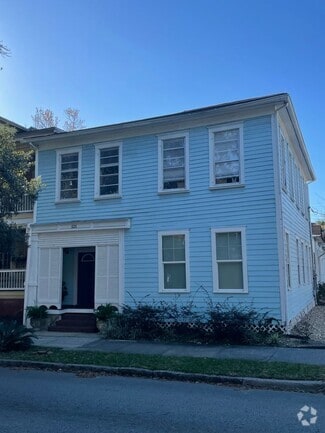 Building Photo - 521 W 37th St