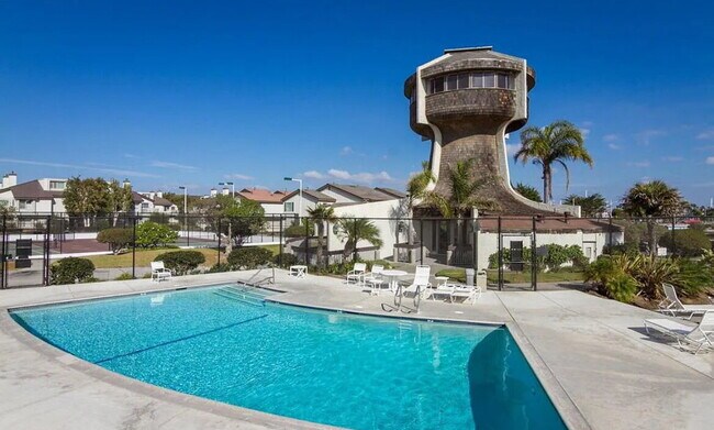 Foto del edificio - charming one-bedroom, one-bath retreat nestled in a serene beachside community