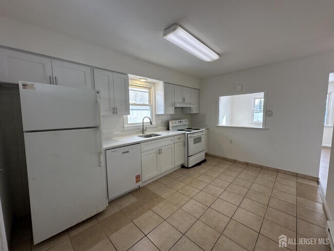 Foto del edificio - 67 Maple Ave