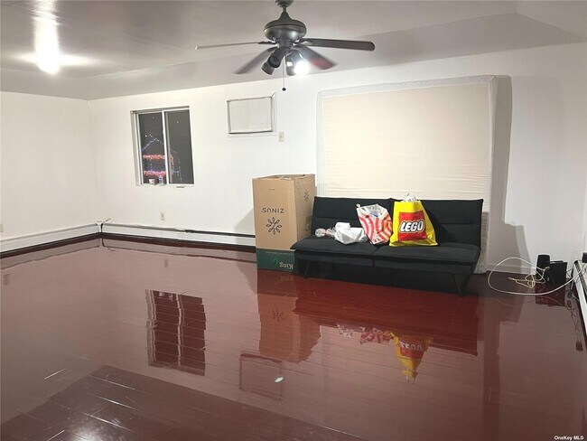 Foto del edificio - 144-04 87th Ave