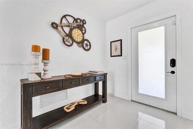 Foto del edificio - 4421 NE 16th Ave