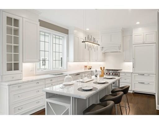 Building Photo - 70 Otis St