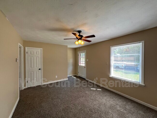 Foto del edificio - 740 Frayser Dr