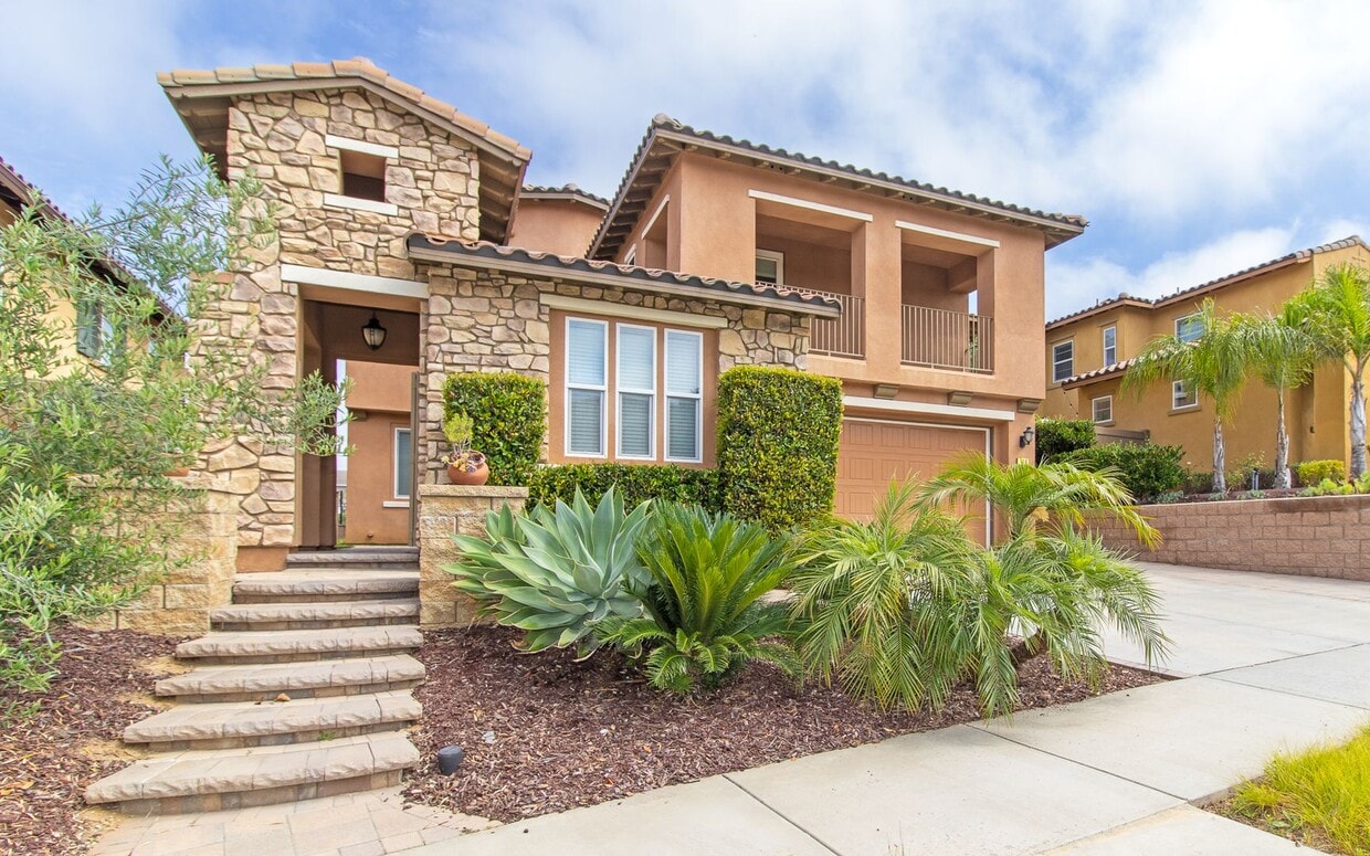 Foto principal - Beautiful Large Spacious Carlsbad Home wit...