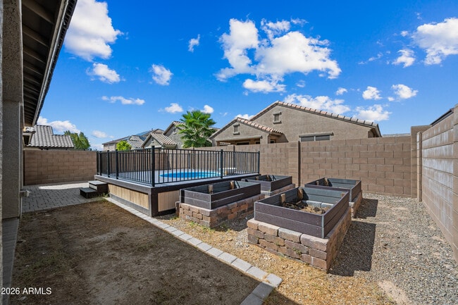 Building Photo - 12120 W Tether Trl