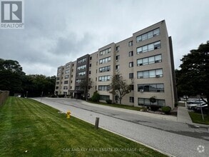 Building Photo - 650-650 Cheapside St