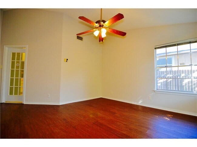 Foto del edificio - 9101 Palace Pkwy