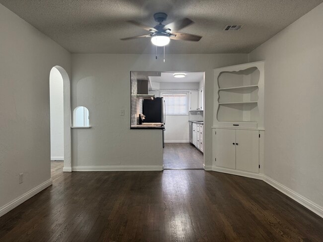 Foto del edificio - 417 SW 24th St